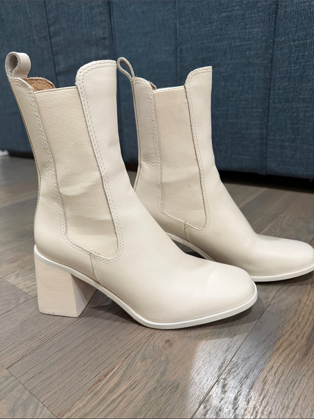 Steve Madden Cream Leather Block Heel Chelsea Boots